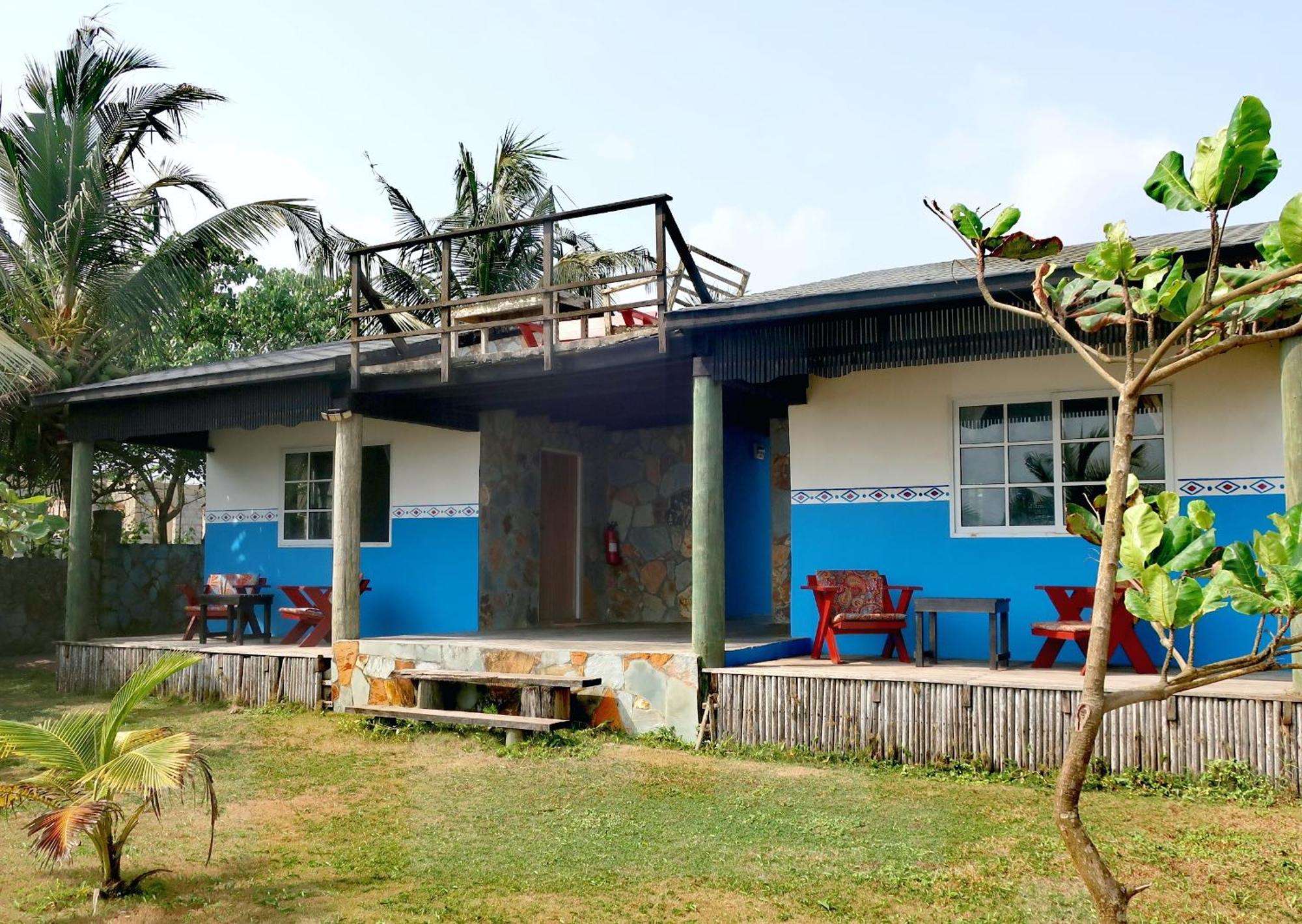 Afro Beach Eco Resort Butre Zimmer foto